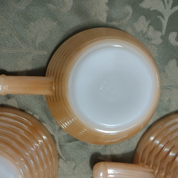 Vintage MCM Fire King Peach Lustre Beehive Chili/Soup Bowls (5) - Picture 11 of 13